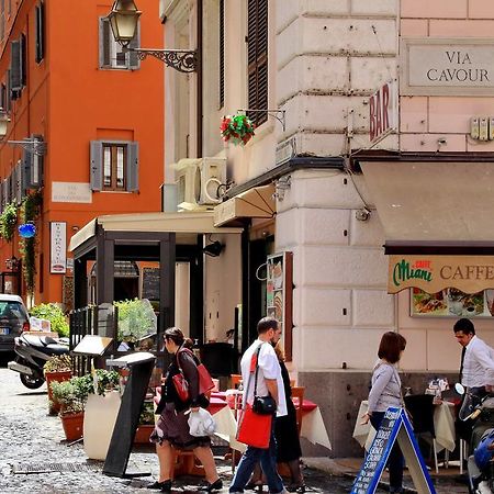 Cozy Apartment Fabia 300 Mt From Colosseum エクステリア 写真
