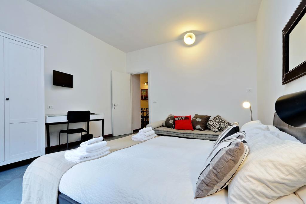 Cozy Apartment Fabia 300 Mt From Colosseum エクステリア 写真