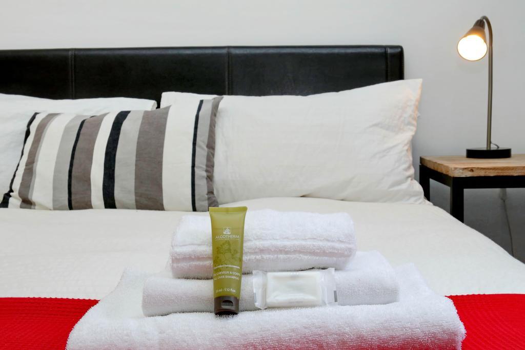 Cozy Apartment Fabia 300 Mt From Colosseum エクステリア 写真
